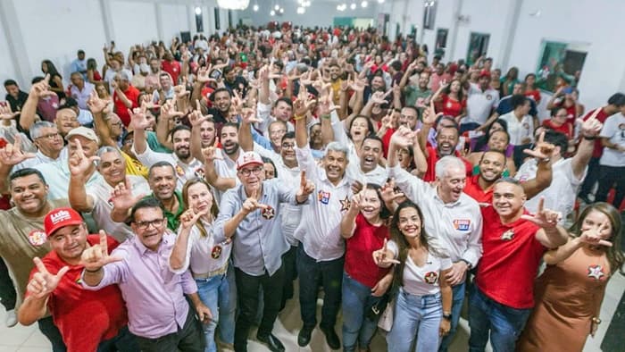 Jerônimo Rodrigues reúne lideranças políticas em Seabra em apoio à reeleição de Lula