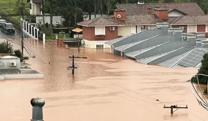 Super El Niño pode atingir pico em 2026 e aumentar risco de secas e enchentes