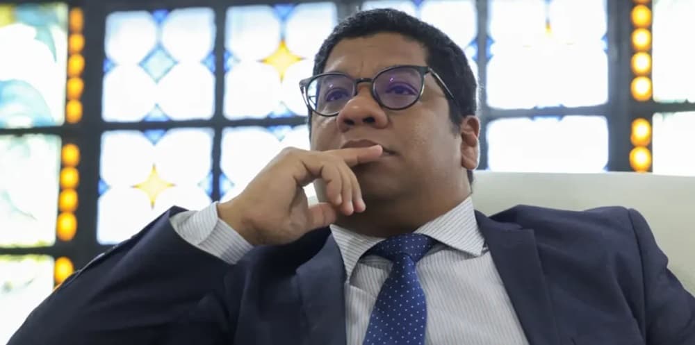 Cuba afirma que risco de invasão pelos Estados Unidos é real