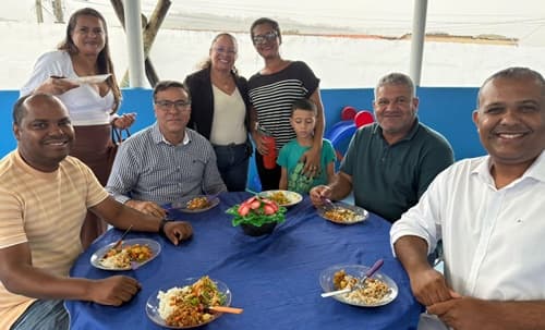 Prefeito Sandro Futuca visita escola em Ibirataia e reforça compromisso com a educação