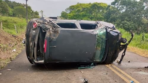 Idosa de 61 anos morre em grave acidente na BA-120