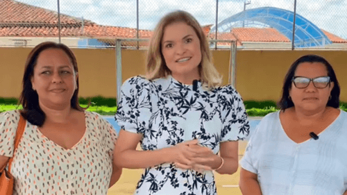 Ibirataia: Prefeita Ana Cleia entrega cobertura da quadra esportiva do Colégio Mariluzia Machado
