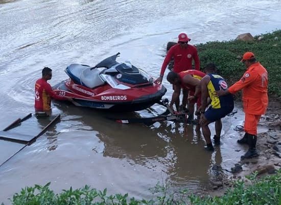 Itacaré: Encontado corpo de uma das crianças desaparecidas após canoa virar no Rio de Contas