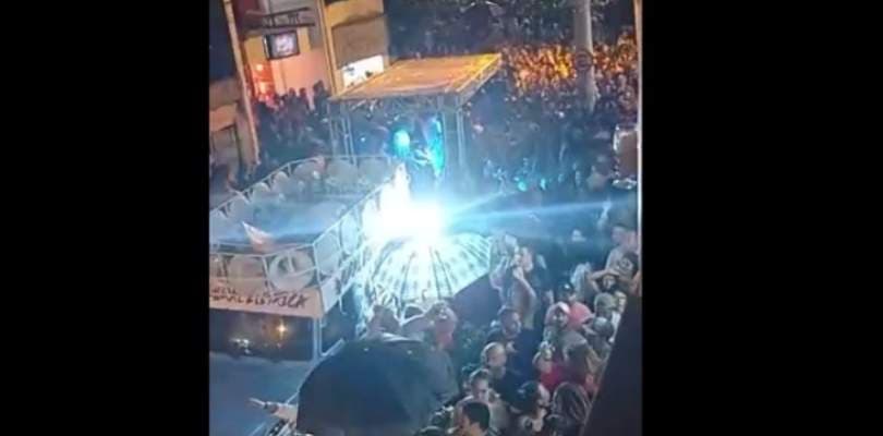 Aglomeração na pandemia: Itacaré tem praça lotada em festival de forró