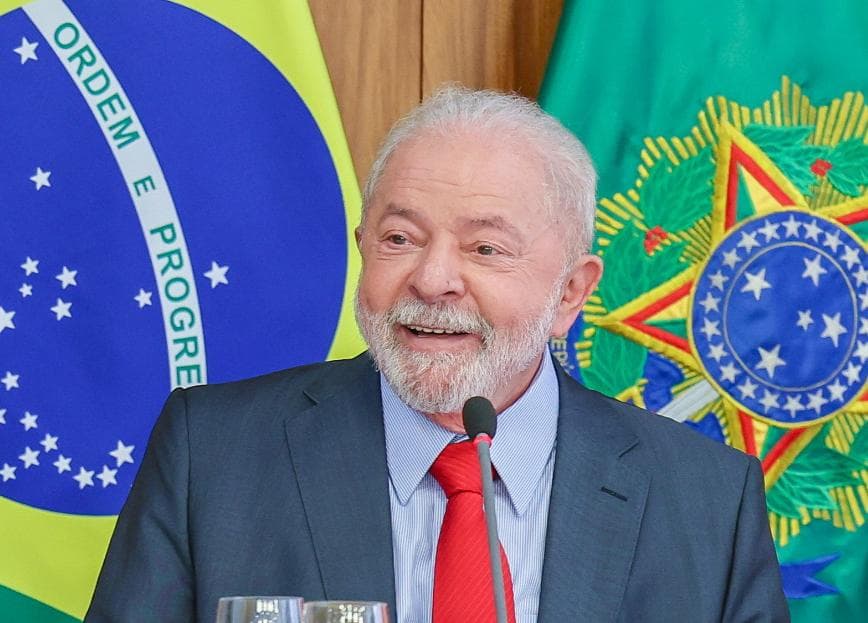 "Voltei a ser presidente porque o povo brasileiro precisa voltar a sorrir,", diz o presidente Lula