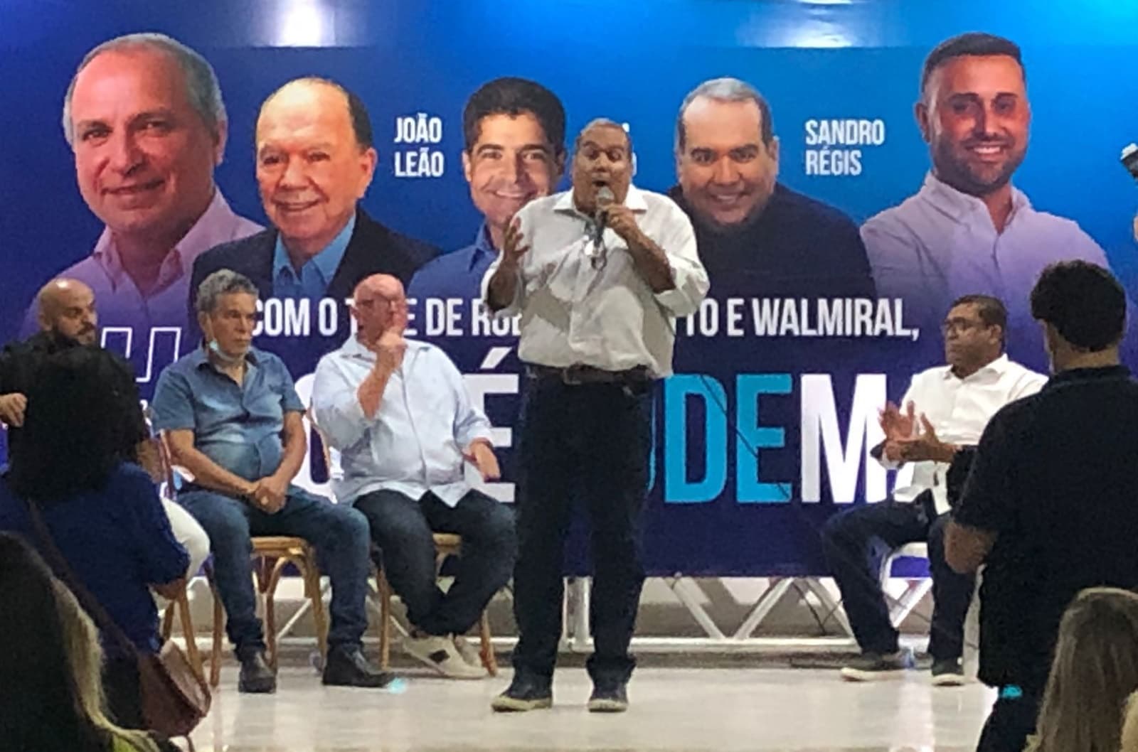 Ex-deputado e ex-prefeito de Jequié, Roberto Britto e vereador Walmiral Marinho declaram apoio a Sandro Régis