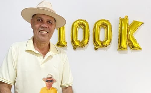 Mariano do Leite, o “Rei da Cocada”, atinge 100 mil seguidores no Instagram e vira fenômeno nacional