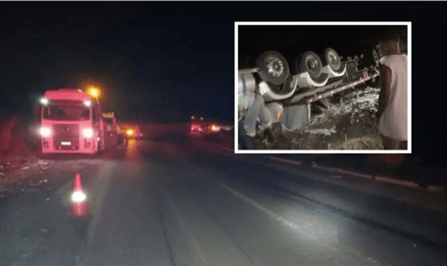 Homem morre após carreta carregada de mármore tombar no sul da Bahia