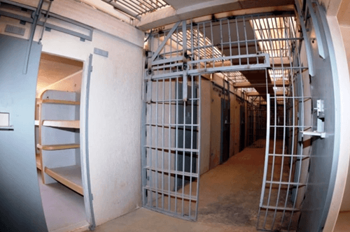 Preso é encontrado sem vida em sua cela no Conjunto Penal