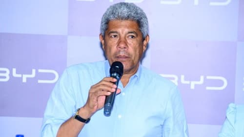 Jerônimo Rodrigues anuncia investimento bilionário na BYD; obras já têm data para começar