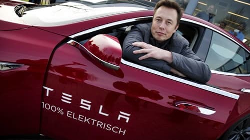De quase falência a gigante do mercado: A ascensão surpreendente da Tesla sob a liderança de Elon Musk