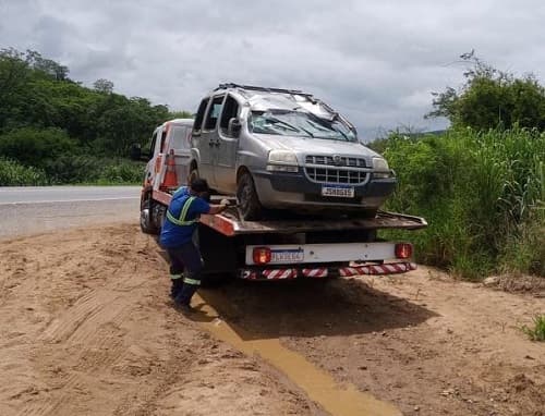 Jequié: Funcionário de terceirizada da Embasa morre em acidente na BR-116
