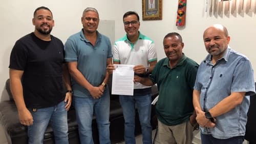 Ibirataia: Prefeito Sandro Futuca protocola Projeto de Lei que reajusta o Piso Salarial dos Professores 2026