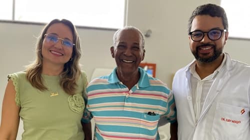 Ibirataia: Prefeitura através da SEMUS realiza entrega de 33 próteses dentárias e leva mais saúde e autoestima à população