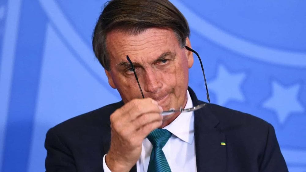 Bolsonaro cita 'dificuldades' para renovar concessão da TV Globo