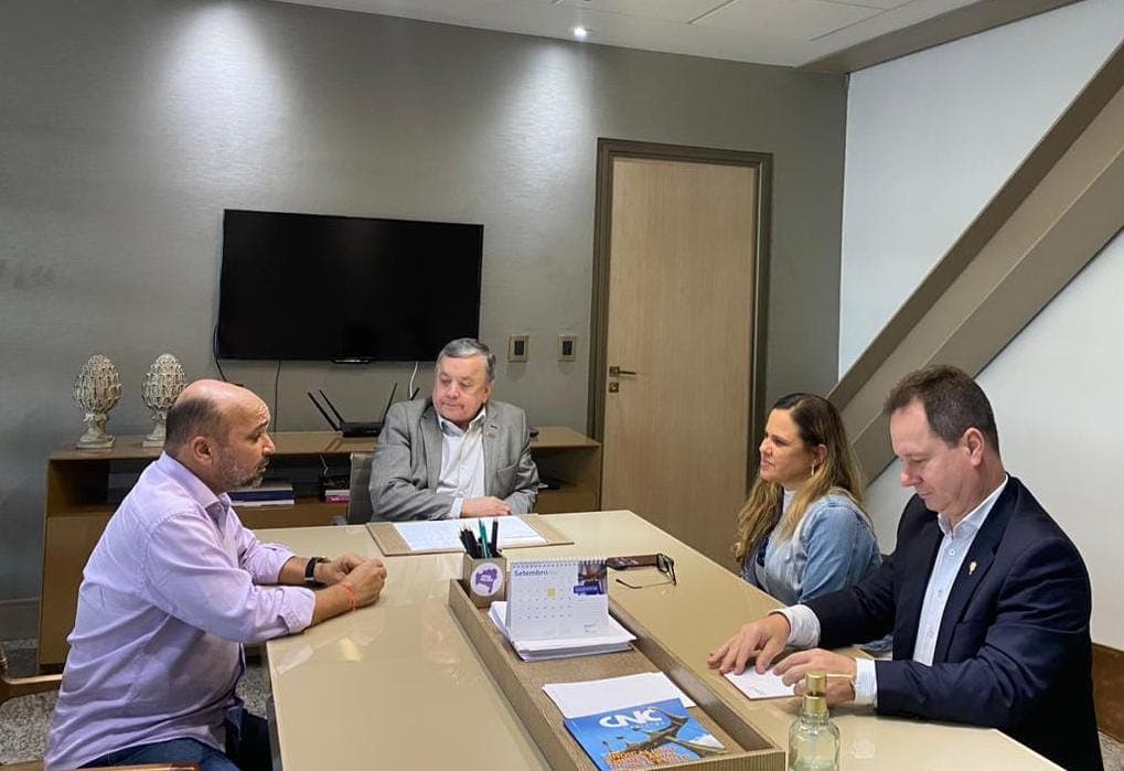 Vereador Márcio Fatel busca parceria com SESC/SENAC para ampliar atendimento à saúde da mulher e odontologia