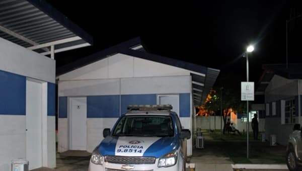 Jovem de 25 anos sofre tentativa de homicídio por disparos de arma de fogo