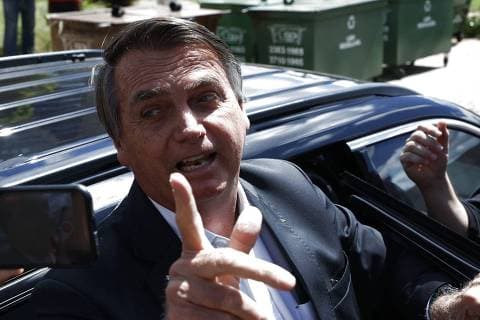 Bolsonaro depõe sobre atos golpistas e diz que postou sem querer mentiras sobre urnas