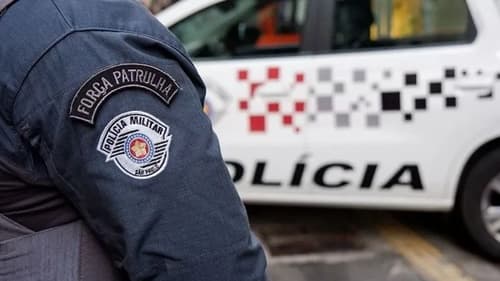 PMs são presos suspeitos de estuprar foliã dentro de viatura