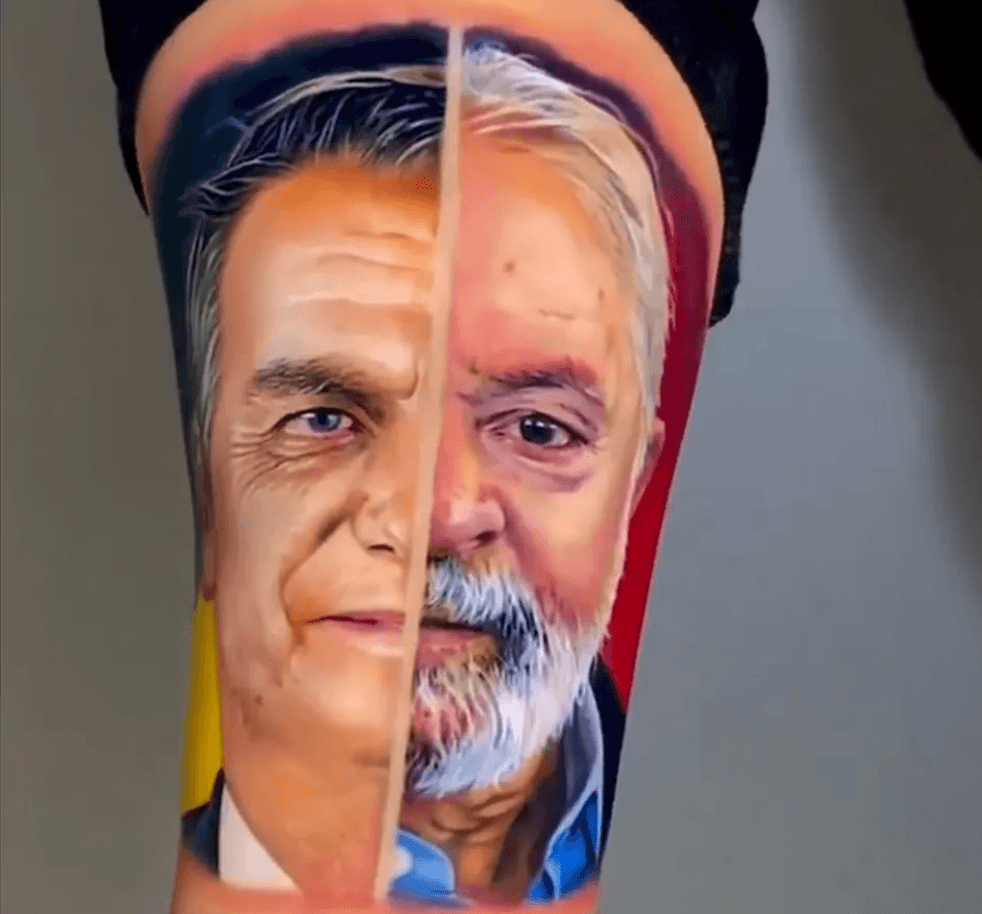 Brasil: Homem faz tatuagem com rostos de Lula e Bolsonaro
