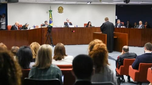 STF retoma julgamento de Bolsonaro e outros réus por tentativa de golpe