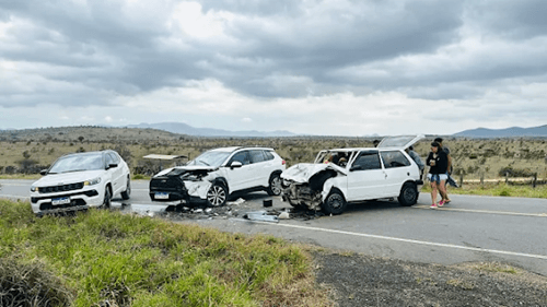 Idoso morre em batida entre carros no recôncavo baiano