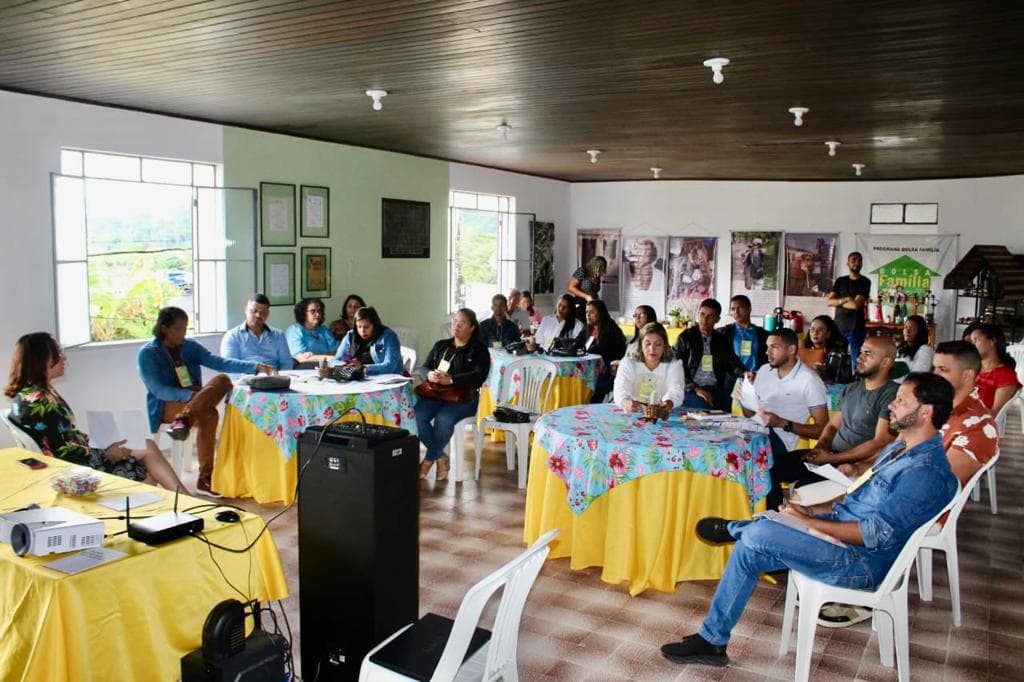 Ibirataia: Secretaria de Desenvolvimento Social sedia o 2º encontro de coordenadores do Cadúnico/Bolsa Família do Território Médio Rio de Contas
