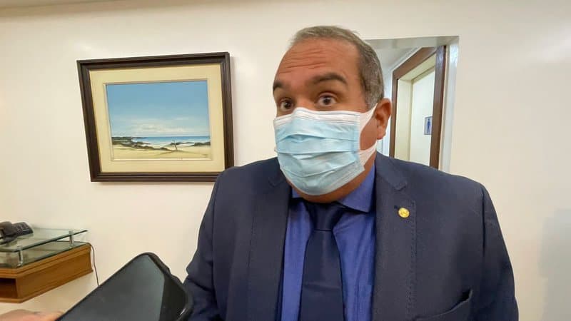Líder da oposição descarta apoio em votação de projeto da Embasa na AL-BA: “Zero acordo”