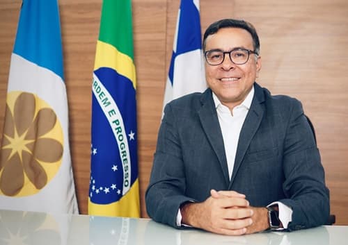 Ibirataia: Prefeito Sandro Futuca explica atraso nas 61 casas populares