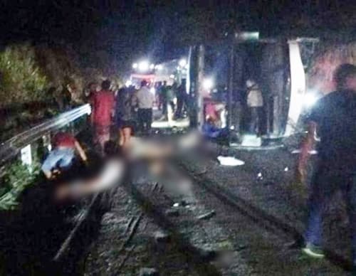 Grave acidente com ônibus na BR-116 deixa mortos e feridos