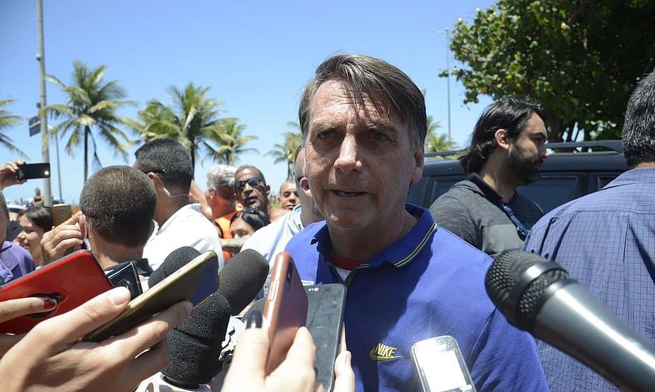 Bolsonaro diz que 12 ministros devem sair do governo para disputar eleições