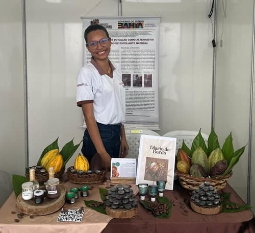 Estudante de Ibirataia Brilha com Projeto Inovador COCOA’S FACE em Guanambi, Bahia