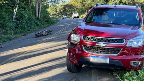 Ocupantes de Motocicleta Saem Ilesos Após Colisão com Caminhonete na BA-650, entre Ipiaú e Ibirataia