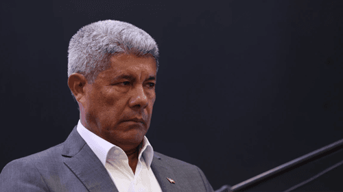 Juíza dá 20 dias para governador Jerônimo Rodrigues explicar sucessivos empréstimos