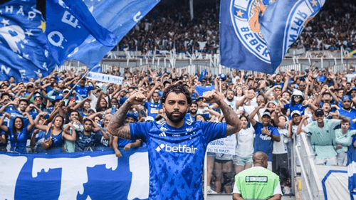 Gabigol provoca Atlético-MG em apresentação no Cruzeiro