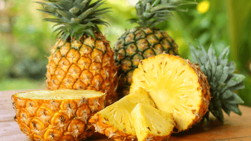 Os benefícios do abacaxi: Uma fruta tropical cheia de saúde