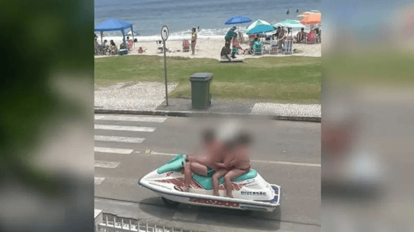 Família anda de 'jet ski com rodas' por ruas no litoral de SC e cena viraliza na net.