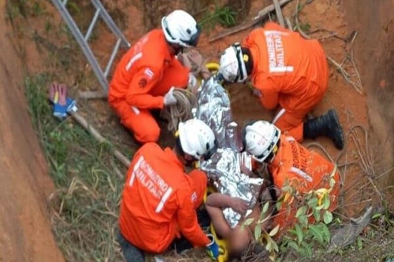 Mulher é agredida e jogada em buraco de três metros no sul da Bahia; imagens fortes