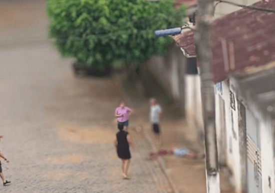 Homem é encontrado morto com marcas de tiro em Itagi