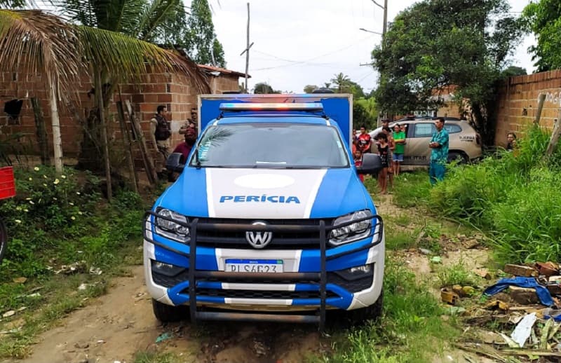 Daiane aos 31 anos é encontrada morta dentro de casa com cachimbo artesanal na boca
