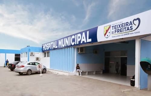 Prefeitura de Teixeira de Freitas descumpre acordo com 12 municípios e provoca desassistência na região; Estado aciona Ministério Público
