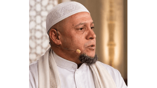Roberto Carlos teria se convertido ao Islã, afirma parlamentar turco