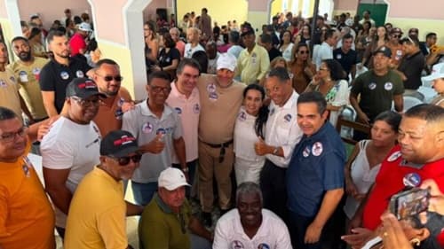 Ato público em Ipiaú reúne centenas de pessoas na abertura da campanha eleitoral