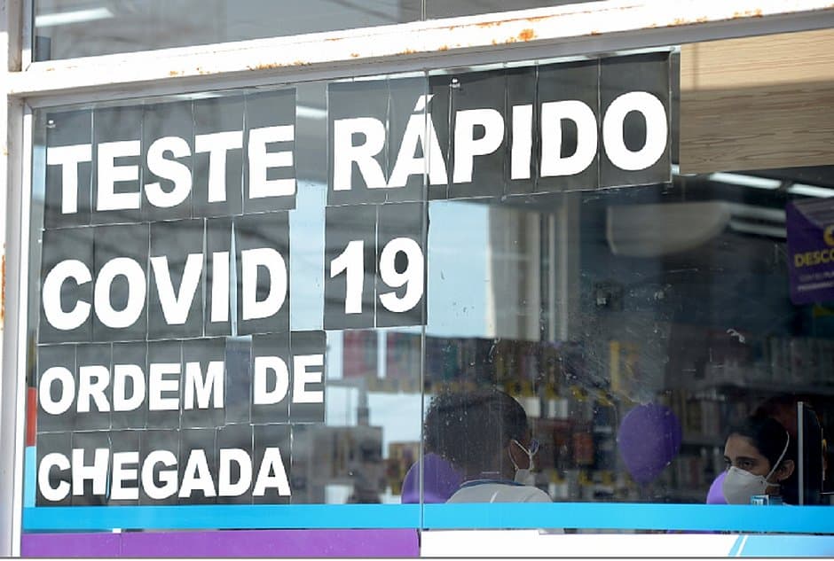 Janeiro tem aumento de 300% na procura por testes de covid-19 na Bahia