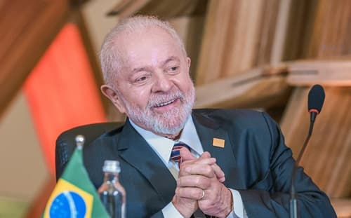 Lula: Brasil pode sediar “quantas reuniões forem necessárias” para resolver questão Venezuela e Guiana