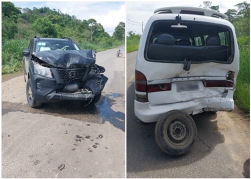 Dário Meira: Caminhonete colide no fundo de van na BA-130