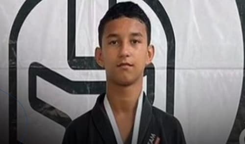 Adolescente de 14 anos é morto a tiros em festa na Bahia