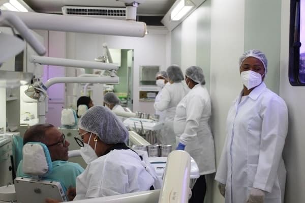 Ibirataia: OdontoSesc inicia atendimento em parceria com a secretaria municipal de saúde