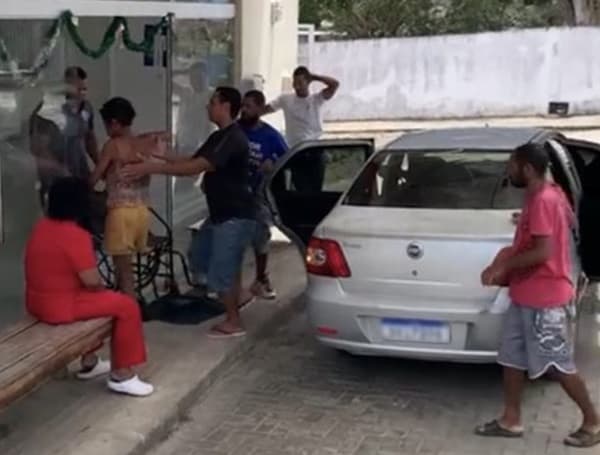 Ubatã: Mulher fica ferida após companheiro arremessar tijolo na cabeça da vítima