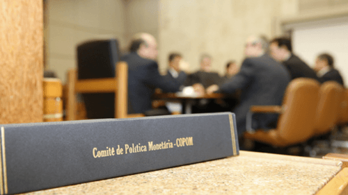 Copom volta a elevar taxa de juros, e Selic fica em 10,75% ao ano